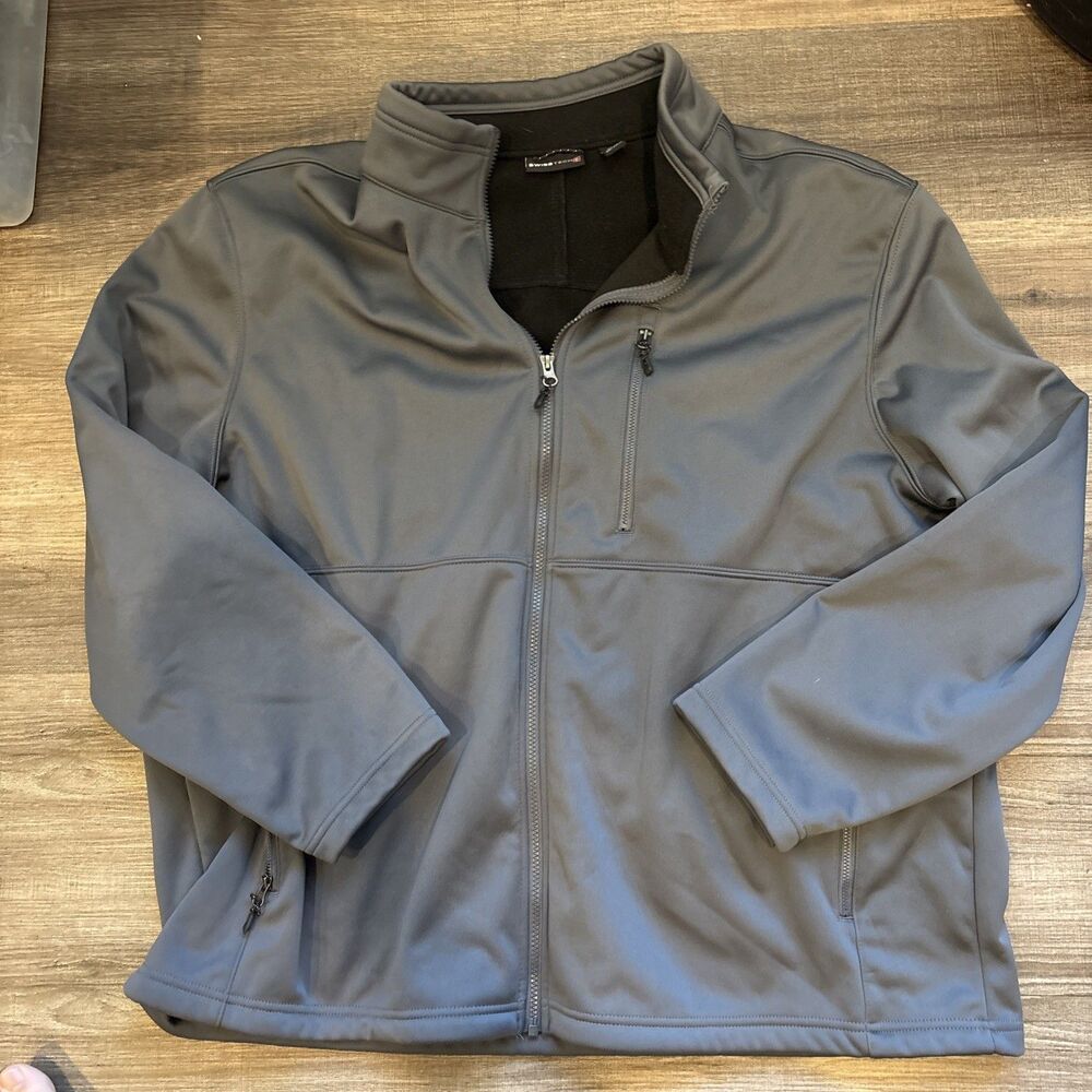 Swiss Tech Men's Performance Softshell Full-Zip Fleece-Lined Jacket.
